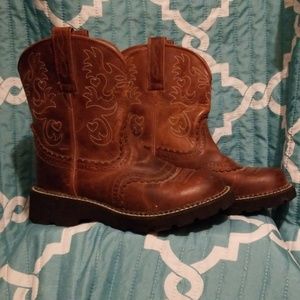 Ariat Fat Baby Boots with heart detail size 8